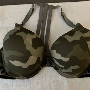 Victoria’s Secret PINK push up bra